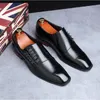 Neue Männer Kleid Hochzeit Slip-On Schnalle Riemen Schuhe Italienischen Stil Designer Loaer Casual Business Leder Spitzschuh