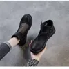 Sandaler Sommarmode stor storlek Kvinnor skor mesh andningsbar ihålig spänne nettor röda all-match bekväma kvinnor och