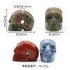 Naturalne polerowane kryształowe uroki czaszki kolorowy kamienny duch rzeźbiony reiki uzdrawianie darowizna rzemiosła wisiorek kamienne posągi hurtowe 20 mmx 30mmx25mm