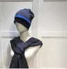 Koyu gri tasarımcı Pashmina Kadınlar Erkek Örme Eşarp Şapka Seti Kış Sıcak Şapkalar ve Eşarplar Beanie Şapkası Kutu Llkk ile Erkekler İçin