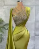 Arabska zielona satynowa syrena wieczorna sukienki nosze Sheer siath Top Crystal Kulki Ruche Specjalne okazję sukienka Zużycie pociągu formalne suknie szatą de soriee