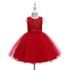 Linda Princess Girls veste uma linha Jewel pesco