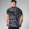 피트니스 티셔츠 여름 짧은 소매 남자 근육 위장 면화 면화 스포츠 대형 크기의 크루 넥 탑
