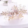 Pinces à cheveux Barrettes à la main fleur accessoires de mariage peignes de perles d'or pour ornements fille cristal femmes mariées bijoux cheveux
