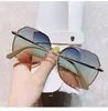 Märke Designer Non Mens Solglasögon Fashion Oversized Brand Vintage Designer Ray Classic With Woman Sun Glasses Linser