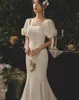 New Elegant Simple Mermaid Wedding Dress 2022 Square Neck Satin Korean Vintage Bubble Short Sleeve Sweep Train Vestido de Noiva Robe De Mariage