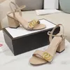 Classici Sandali con tacco alto party fashion 100% pelle donna Scarpe da ballo designer tacchi sexy Pelle scamosciata Lady Fibbia per cintura in metallo Tacco spesso Scarpe da donna Taglia grande 35-42 Con scatola