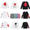 Spela designer mäns hoodies mode hjärtmärke pullover trendiga bomulls toppkläder