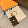 Mode Key Buckle Car Keychain Handgjorda Läder Nyckelringar Män Kvinnor Väska Hängsmycke Tillbehör 8 Färg L3