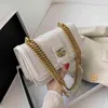 Net Red Korean Nytt utländskt lufttryck Flower Women's Chic Chain Small Square Bag Single Shoulder Messenger Bag H90