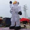 Outdoor activiteiten 6m 20ft reclame gigantische opblaasbare astronaut Spaceman cartoon luchtballon met led-licht voor 2570