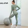 Salspor Kadın Fitness Yoga Takım Spor Spor Salonu Uzun Kollu Kalça Pantolon Eğitim 2 adet Set Giysiler Kadın Topluluğu Spor Bisiklet Giyim 220513