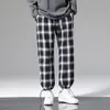 夏の格子縞のズボンの男性ファッションルーズヒップホップカジュアルズボン韓国人男性ハーレムパンツオールマッチ快適なジョガーズストリーアウェア220629