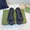 Chaussures de créateurs mousse coureur tongs pantoufles designer femmes plage intérieure semelle en caoutchouc classique élégant tongs