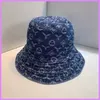 Kowbojski kapelusz typu Bucket Casual Luxury New Unisex czapki damskie męskie markowe czapki fajne Casquette Denim Print dopasowana czapka męska czapka G224223F