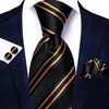 Hi-Tie Mens Tie Set Gold Paisley 100 İpek 8.5cm Erkekler İçin Düğün Bağları Moda Tasarımı Hanky ​​Kempiz Kalitesi Kravat