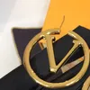 Diseñadores de aro de moda para mujeres Big Circle 4 cm Pendientes de oro Pendientes de oro V STUNTSED JEYERRITOR Caja de pendientes