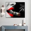 Menina sexy fumando dinheiro em dinheiro para queimar lona de pôstade de pintura de arte impressão de parede impressão para sala de estar decoração moderna decoração de casa cuadros