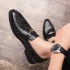 Итальянские туфли повседневные бренды скользят на официальных роскошных туфлях плать