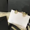 Pendientes de perlas para mujer Joyería de diseño Pendientes de lujo Pendientes de plata 925 Boucle Letras Aros con caja Alta calidad Nuevo 22062004R7686576