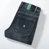 Mäns jeans designer mode lyxiga smala elastiska bi varumärken företag nts byxor assic stil manlig denim fritidsbyxor stora gårdar qwws u1jz