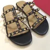 Summer Zapatos Mujer Color Spiked Gladiator Flat Leather Womens Sandaler Slippers Stones Patted Flip Flops Sandal Big Size Designer Lady Shoes 35-41