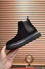 2021 Mens Designer أعلى جودة الكاحل أحذية الأزياء تصميم العلامة التجارية المشي لمسافات طويلة Martin Boots الذكور الأعمال الكعب الكعك أحذية الحجم 38-45