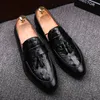 moda uomo abito da ballo da sposa in morbida pelle nappe scarpe slip-on scarpa pigra nero rosso mocassini traspiranti gentiluomo calzature uomo