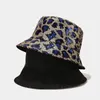 Bérets Fashion Bling Sequin Leopard Bucket Hat de seau réversible pêcheur panama chapeaux de soleil pour femmes streetwear hip hop capberets