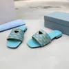 Tasarımcılar Slaytlar Bayan Terlik Moda Çiçek Terlik Deri Kauçuk Flats Sandalet Yaz Plaj Ayakkabı Loafer'lar Dişli Altları Sliders