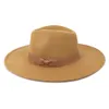 9,5 cm Big Brim Jazz Hat Hat Women Women Unisex Peach Heart Top Cap con Bowknot Elegant Ladies Party Wedding Hat Sombreros de Mujer