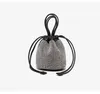 Kvällspåsar Trend Shiny Metal Diamond Women's Fashion Bag -paljetter Pärlor Full Rhinestone Bucket Bags Hand Messenger