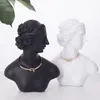 Resin Sculpture Home Decor Nordic Figure Statue Jewelry Stand Earrings Necklace Display Room Decoration Accessories Crafts 220817