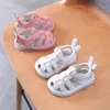Summer Toddler Buty niemowlęce dla dzieci chłopcy skórzane sandały miękki dół kreskówek dzieci dzieci swobodne sandały plażowe 220527
