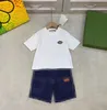 Designer Kinderen Babykleding Sets Korte mouw Cowboy Elastische shorts Zwart Wit buiten vrije tijd Oefening Boy Doek Luxe Brief Letter Pure katoenen Kinderpak