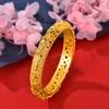 Bangle Dubai Fashion Armband för kvinnor Solid 18k Gul guldfylld Ancient Flower Swallow Design Jewelry Giftbangle