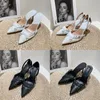 Femme Designer Talons Hauts Chaussures Habillées Sandales Ballerine En Cuir Fête De Mariage Dames Bout Pointu Stiletto Triangle Logo Sandales Solides Taille 35-40