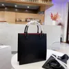 Bolsa feminina bolsa de quatro n￭veis e bolsa vers￡til de grande capacidade de diamante bolsa de couro macio de um ombro de um ombro