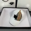 Señoras Men039s Diseñador de verano Casquette Gorras de bola a rayas Color sólido Patchwork Gorra de béisbol hats7529145