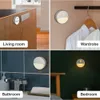 Topoch LED Night Light Sensor PIR Lot de 3 lampes de garde-robe sans fil à piles pour éclairage intérieur adhésif pour couloir, escalier, armoires de cuisine