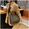 2022 Factory Wholesale New Bag large capacity fashion Boston tote single shoulder diagonal cross hand women's bag