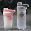 プロテインシェーカーウォーターボトルミキサープラスチックカップドリンクウェア700ml/23オンス500ml/17オンスタンブラーフリーウィスクスポーツパウダーミルク漏れロックリッドBPAフリー