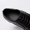 Studded Nirit Spike High Tops Mejczyki Mężczyzny Przyczynowe Flats Buty PROM PROMETS MOCCASINS INS Sports Walking Sneakers Zapatos Hombre Da52