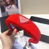 ファッションブランド赤い三角形の手紙ヘッドバンドキャンディーカラーの女性ガールレターコットンヘアバンド