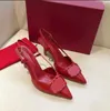 2022 chaussures pour femmes été stiletto à talons hauts marque sandales all-match tempérament métal français bout pointu chaussures doit