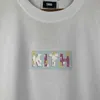 الكلاسيكية Kith Box T-Shirt عرضة رجال عرضية نساء عالي الجودة الأزهار طباعة Kith Tee Black White Ampricot short