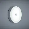 Luci notturne Ricaricabili Mini LED Sensore di movimento Lampada senza fili rotonda per camera da letto Scale Armadio Guardaroba Lampada da pareteNotte