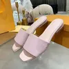 2023 Luxe Designer Slippers Dames Platte Leren Sandalen Gedrukt Bloemen Kust Strand Vakantie Flip-Flops Met Doos 35-43