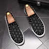 2022 Autumn Men loafers skor glid på designer nitar studskor punk stil män mode skor