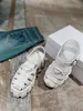Sandálias de grife feminino Sapatos de luxo de metal de metal logotipo de espuma plataforma de borracha plataforma de sândala de salto alto eu35-40 com caixa